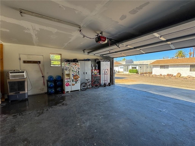 1189 Juanita Ln, Bullhead City, AZ 86442 - garage featuring a garage door opener