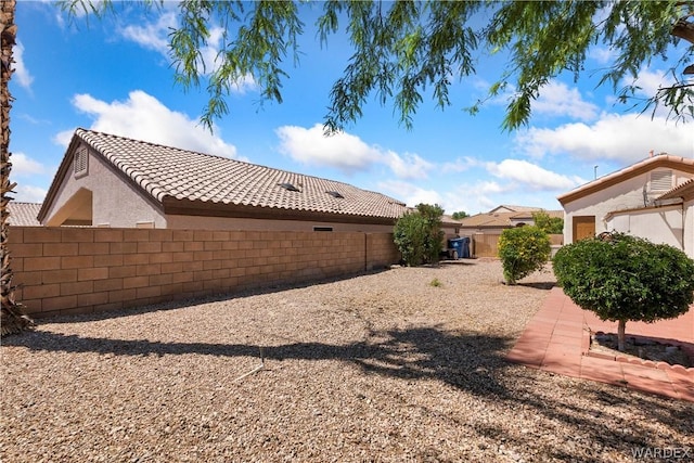 view of yard featuring a fenced backyard