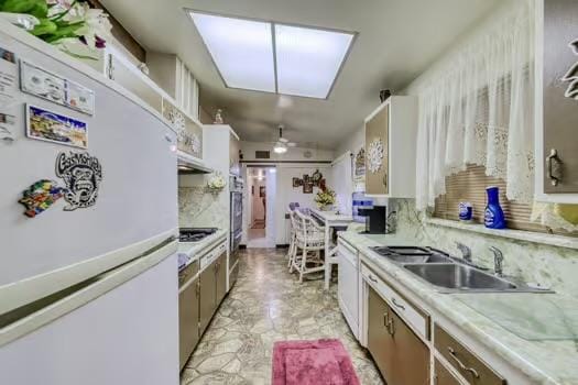 2440 5th St, Bullhead City, AZ 86429 - photo 11