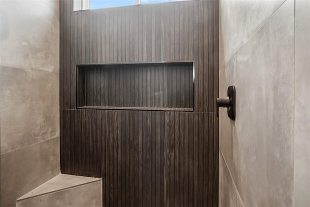 6068 S Greenhorn Dr, Fort Mohave, AZ 86426 - bathroom view of tiled shower