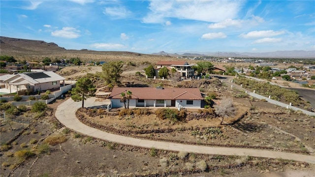 898 Crestwood Ln, Kingman, AZ 86409 - aerial view of property and surrounding area featuring a mountainous background