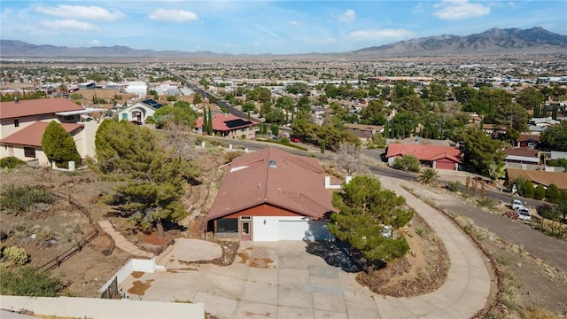 898 Crestwood Ln, Kingman, AZ 86409 - aerial view of residential area featuring a mountainous background