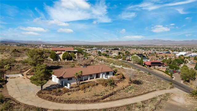 898 Crestwood Ln, Kingman, AZ 86409 - aerial perspective of suburban area with mountains