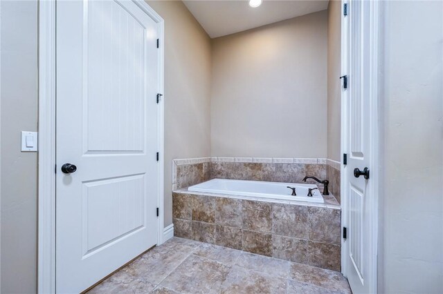 10726 S Shimmering Way, Mohave Valley, AZ 86440 - bathroom with a bath