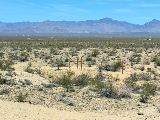 view of mountain feature featuring view of desert