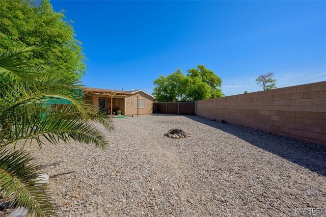 4804 S Baronsgate Way, Fort Mohave, AZ 86426 - view of yard featuring a fenced backyard