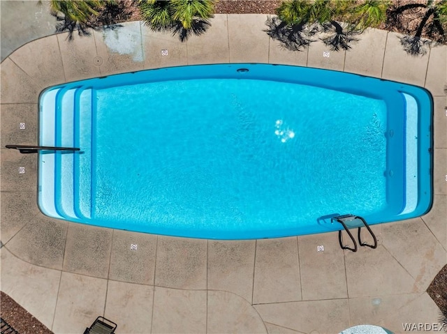 view of pool featuring a swimming pool