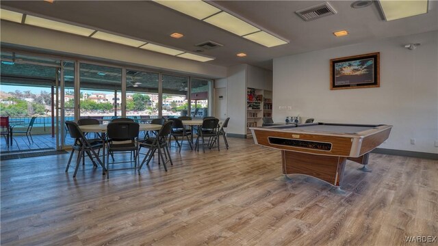 rec room featuring baseboards, visible vents, wood finished floors, and pool table