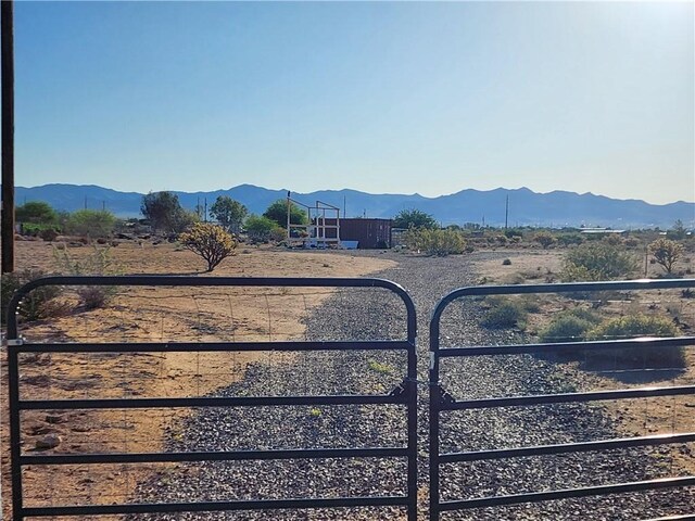 6115 Karas Way, Golden Valley, AZ 86413