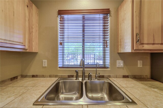935 Glen Dr, Bullhead City, AZ 86442 - photo 24