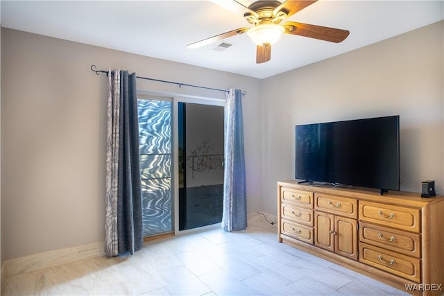 bedroom featuring ceiling fan