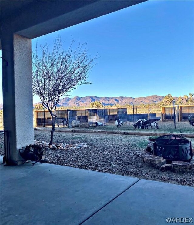 exterior space featuring a rural view