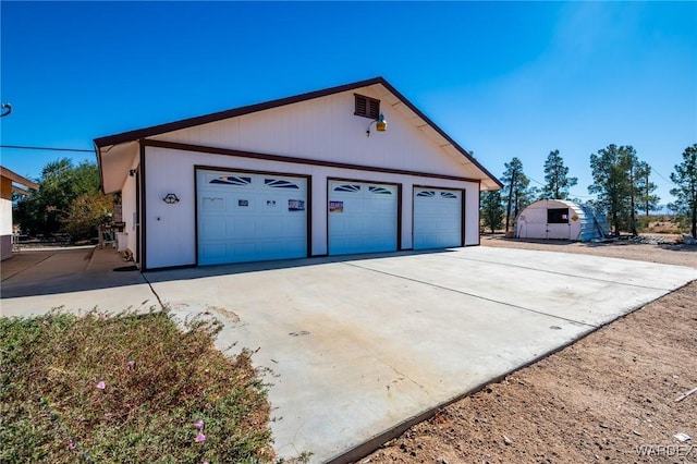 view of detached garage