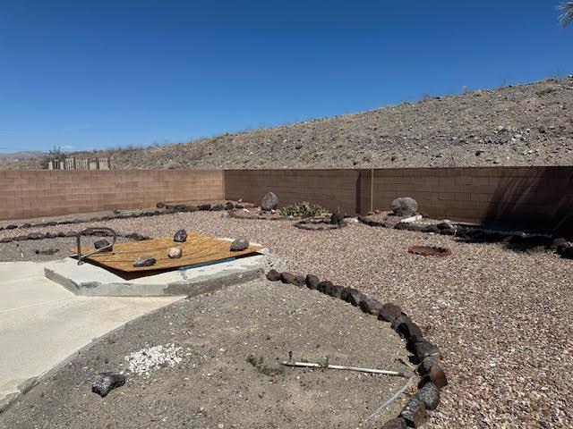 2195 Hijolly Dr, Bullhead City, AZ 86442 - view of fenced backyard