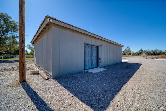 view of outdoor structure with an outdoor structure