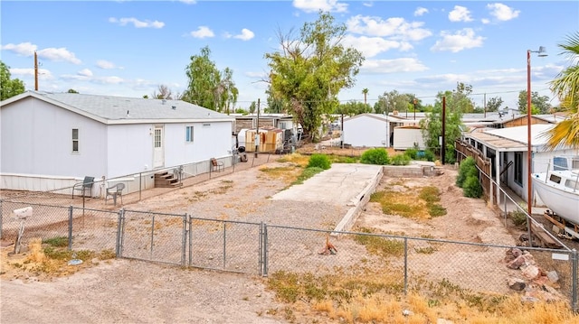 1926 W Riverbend Cir, Bullhead City, AZ 86442 - photo 1