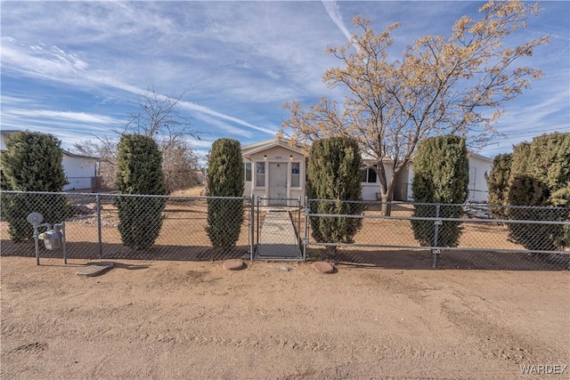 view of front of house featuring fence private yard