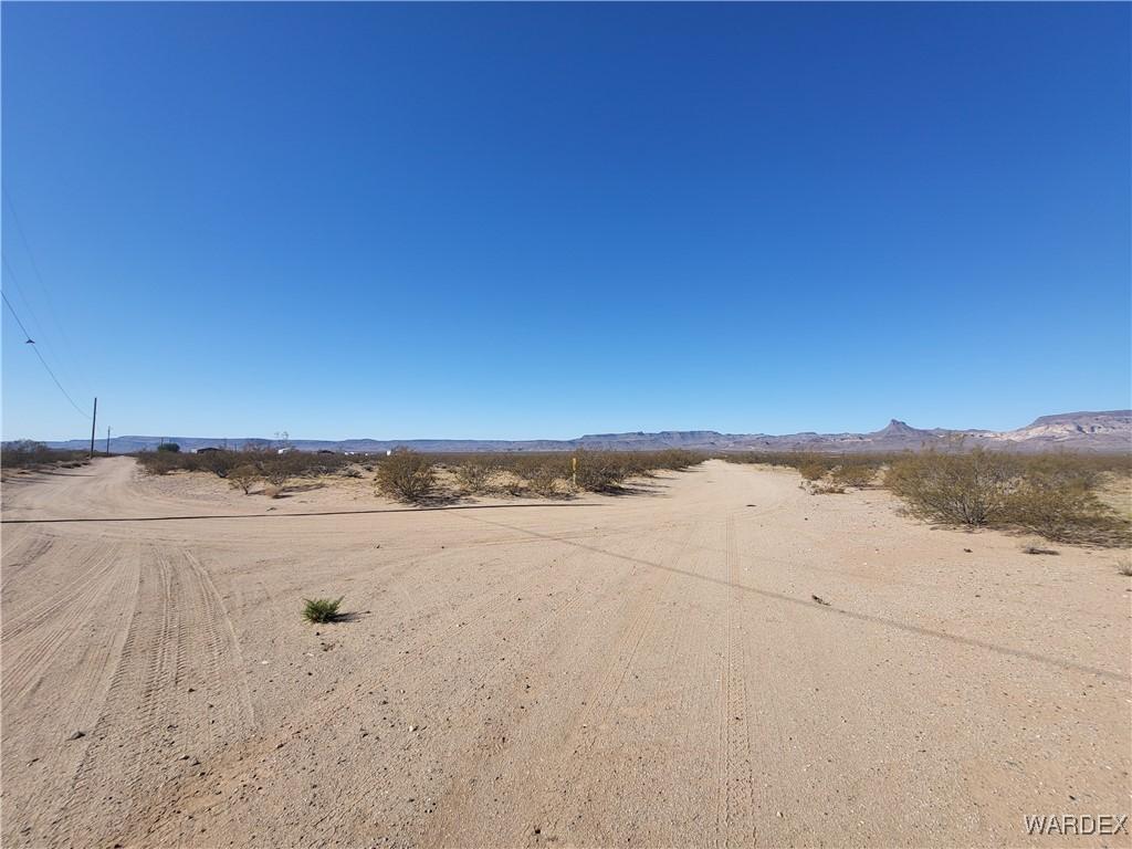 594 S Mesquite Rd, Golden Valley, AZ 86413 - photo 1