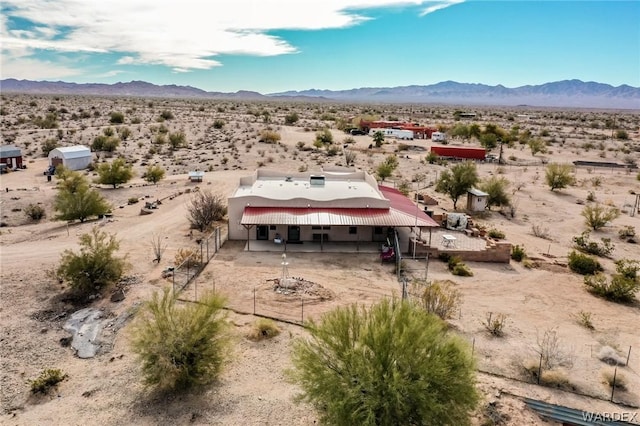 mountain view with a desert view