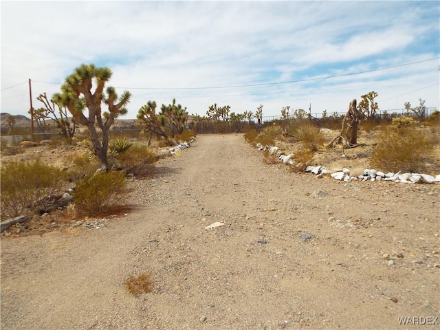17516 N Ladera Dr, Dolan Springs, AZ 86441 - view of road