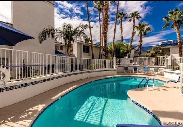 1800 Clubhouse Dr Unit 89, Bullhead City, AZ 86442 - pool with fence and a patio