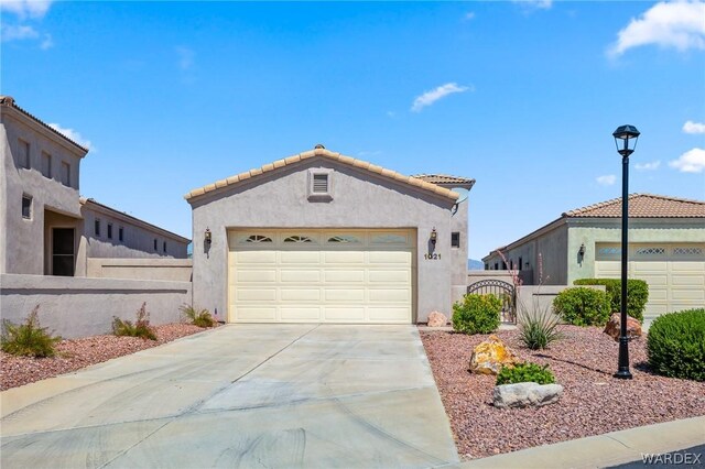 1021 Bella Luna Dr, Bullhead City AZ, 86429, 2 bedrooms, 1 bath house for sale