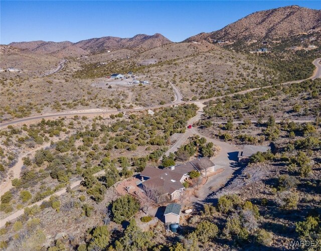 bird's eye view featuring a mountain view