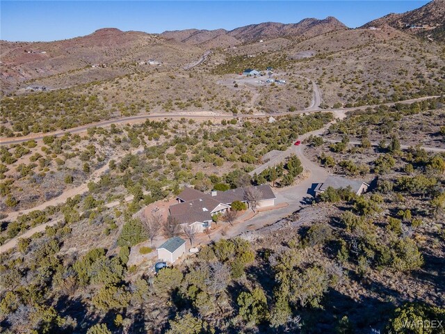 bird's eye view with a mountain view