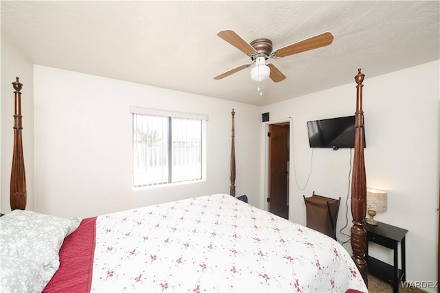 bedroom featuring ceiling fan