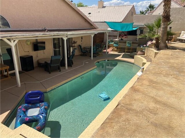 3454 Beale St, Bullhead City, AZ 86442 - outdoor pool with a patio area