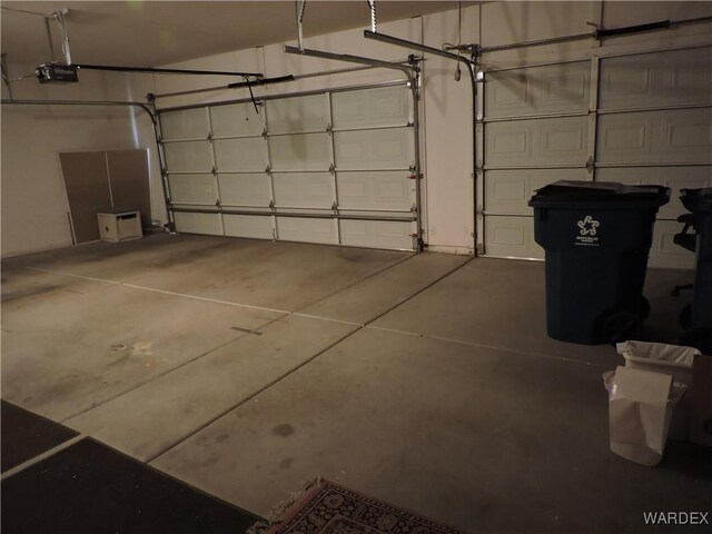 2353 Halfmoon Way, Bullhead City, AZ 86442 - garage featuring a garage door opener