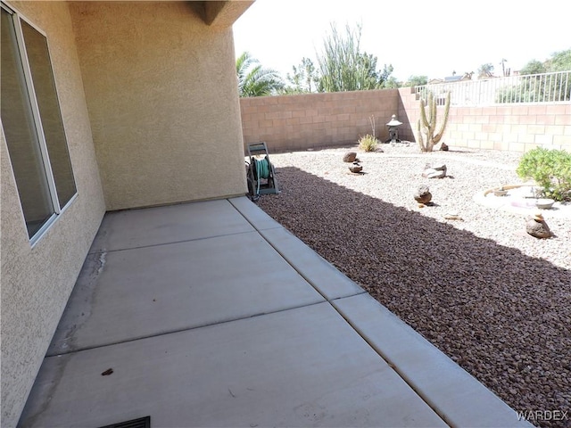 2353 Halfmoon Way, Bullhead City, AZ 86442 - view of patio / terrace featuring a fenced backyard