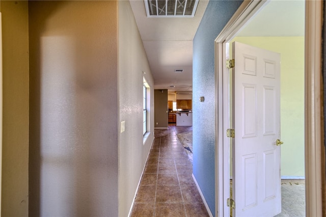 2230 Diamond Creek Rd, Bullhead City, AZ 86442 - hall featuring a textured wall