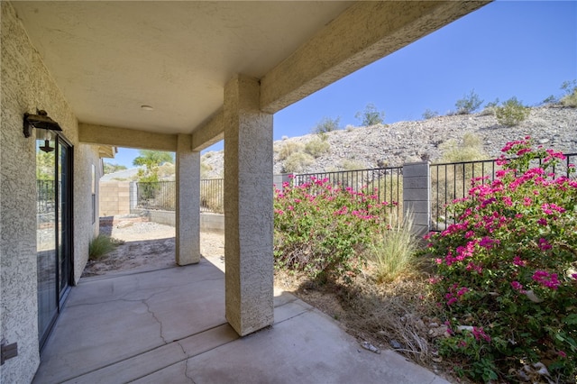 2230 Diamond Creek Rd, Bullhead City, AZ 86442 - fenced backyard featuring a patio