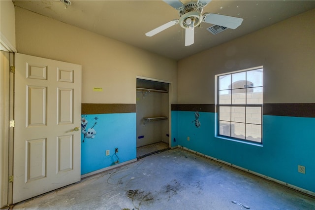 2230 Diamond Creek Rd, Bullhead City, AZ 86442 - unfurnished room with a ceiling fan