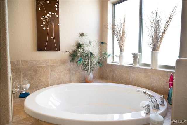 full bathroom featuring a garden tub