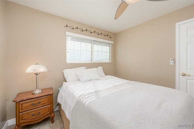 bedroom with ceiling fan