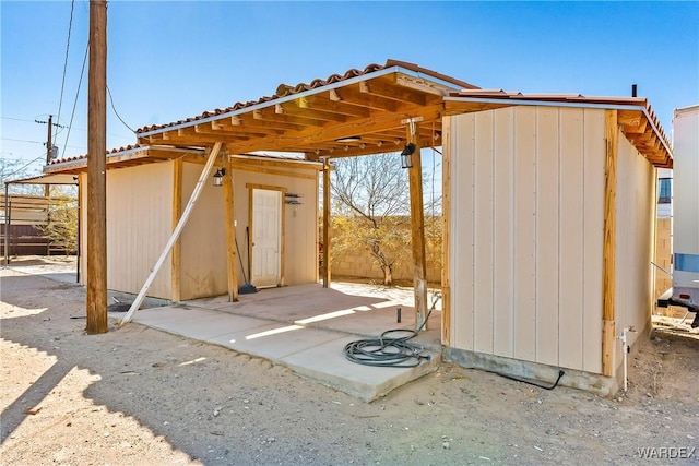 view of outbuilding with an outbuilding