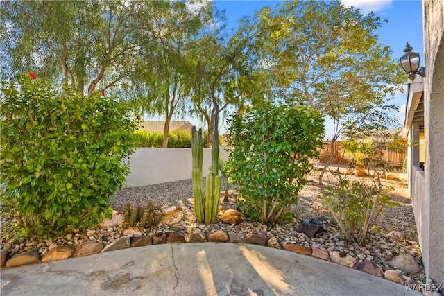 exterior space featuring a fenced backyard