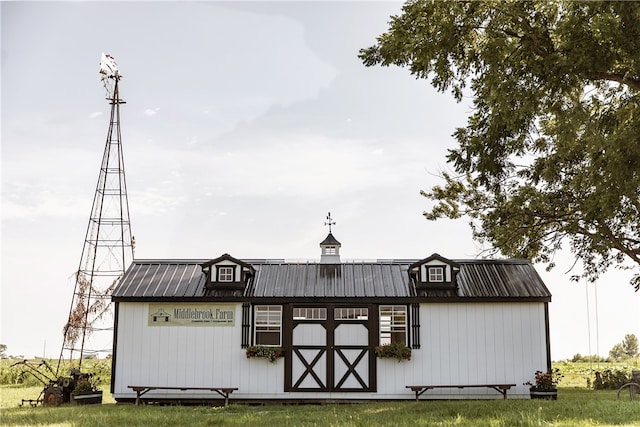 view of outbuilding