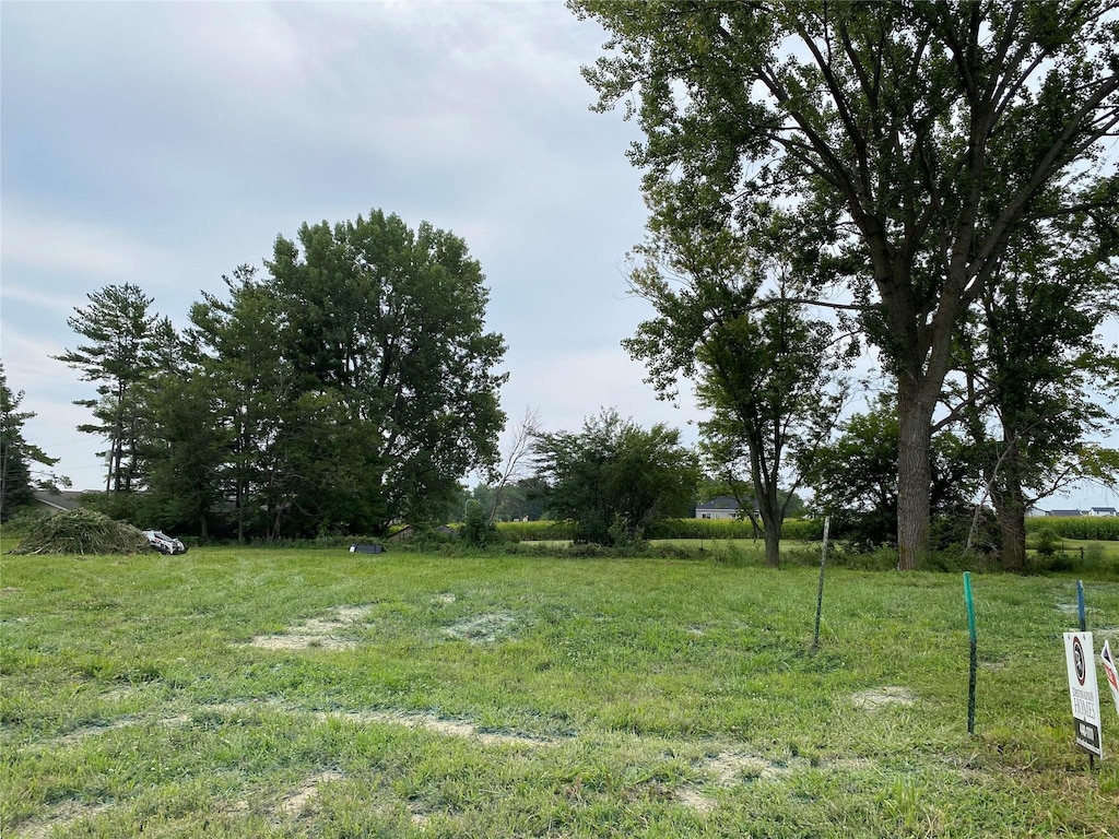 60 NW Wilder Ct, Waukee, IA 50263 - photo 2