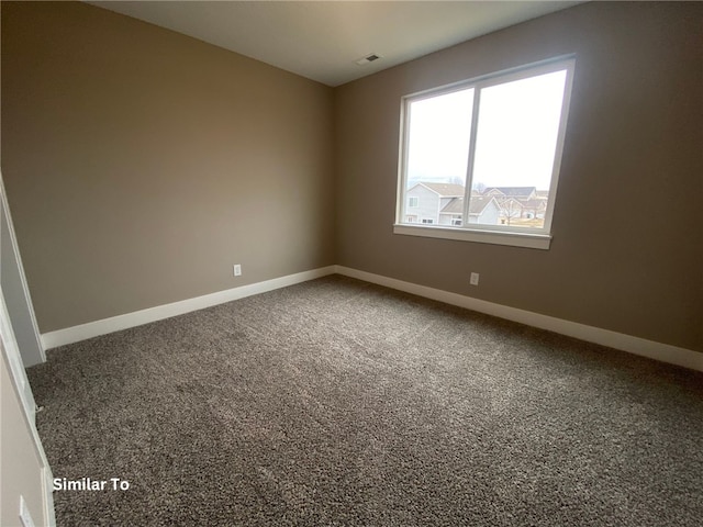 empty room featuring carpet