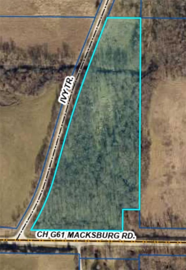 000 Ivy Trl, Winterset, IA 50273 - photo 1