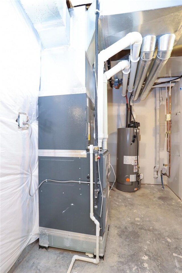 1773 Highland Cir SW, Altoona, IA 50009 - utilities with water heater and heating unit