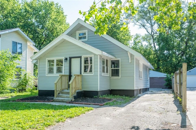 1613 York St, Des Moines, IA 50316 - bungalow-style home featuring an outdoor structure