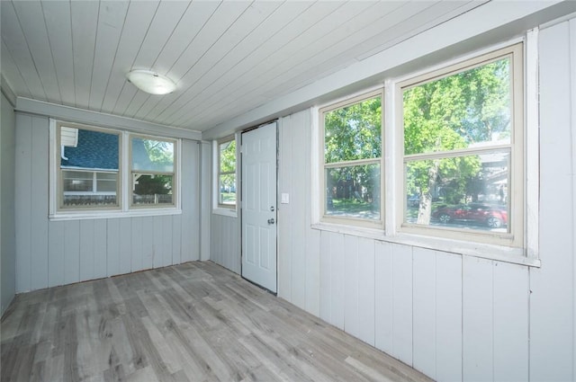 1613 York St, Des Moines, IA 50316 - view of unfurnished sunroom