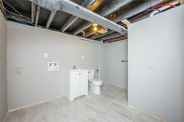 1613 York St, Des Moines, IA 50316 - view of washroom