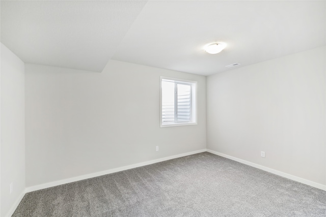 unfurnished room featuring carpet floors