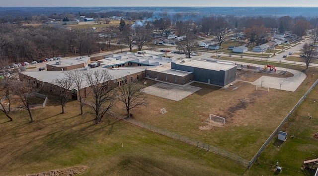 7807 SE 2nd St SE, Des Moines, IA 50320 - aerial perspective of suburban area