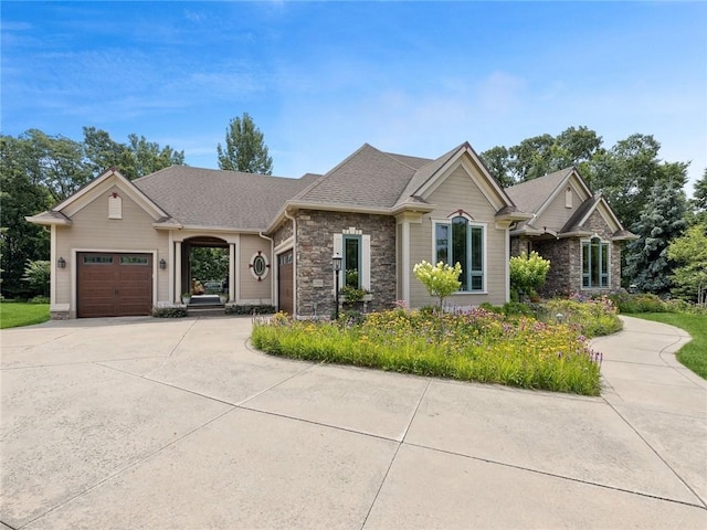 view of front of house featuring a garage